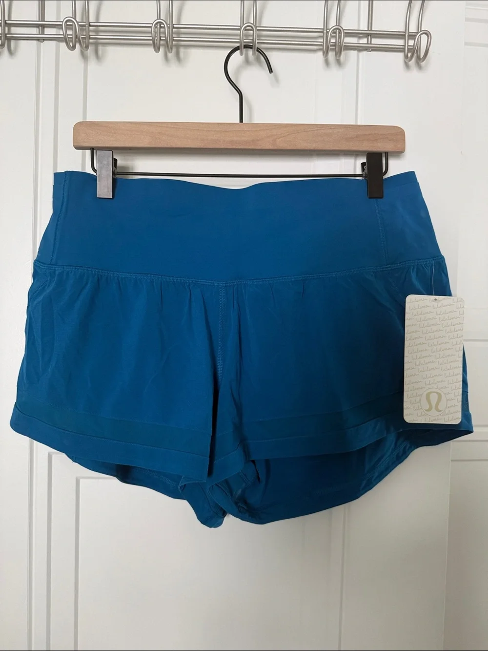 NWT lululemon athletica Women's Pace Perfect Short Size 10 - Picture 1 of 5